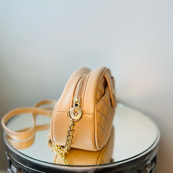 NWT!! Valentino Orlandi Quilted Crossbody purse in this gorgeous nude color. - Picture 2 of 10